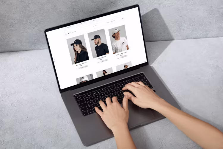 Tendances du moments du site de Boutique Caliente affiché sur Tablette